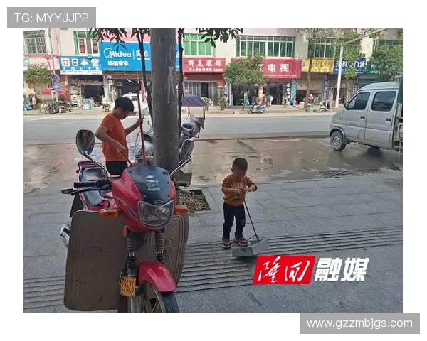 黑色足球鞋在球星脚下展现霸气魅力,助力球场上风驰电掣的表现 黑色足球鞋在球星脚下展现霸气魅力,助力球场上风驰电掣的表现